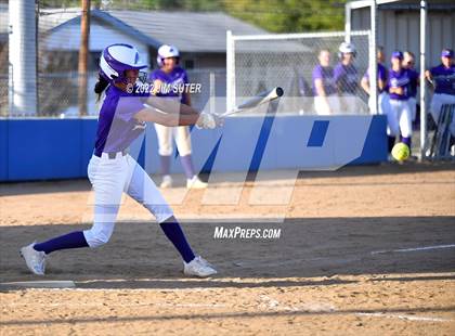 Thumbnail 3 in Rockdale vs Florence photogallery.