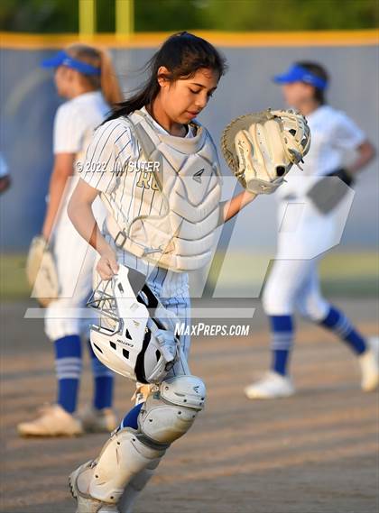 Thumbnail 2 in Rockdale vs Florence photogallery.