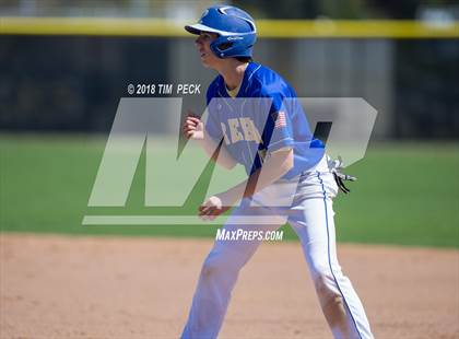 Thumbnail 1 in Reed vs. Newberg photogallery.