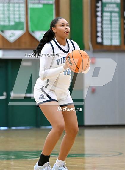 Thumbnail 3 in La Jolla Country Day vs. Pleasant Valley (St. Mary's MLK Classic) photogallery.