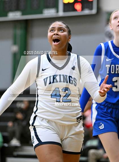 Thumbnail 2 in La Jolla Country Day vs. Pleasant Valley (St. Mary's MLK Classic) photogallery.
