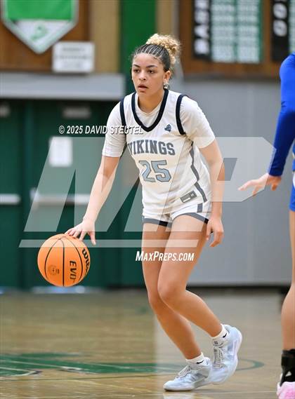 Thumbnail 3 in La Jolla Country Day vs. Pleasant Valley (St. Mary's MLK Classic) photogallery.