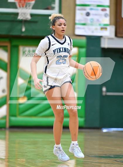 Thumbnail 1 in La Jolla Country Day vs. Pleasant Valley (St. Mary's MLK Classic) photogallery.