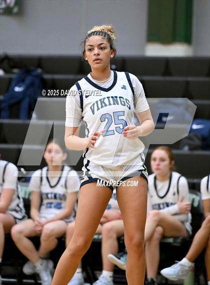 Thumbnail 2 in La Jolla Country Day vs. Pleasant Valley (St. Mary's MLK Classic) photogallery.