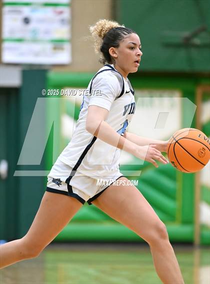 Thumbnail 2 in La Jolla Country Day vs. Pleasant Valley (St. Mary's MLK Classic) photogallery.