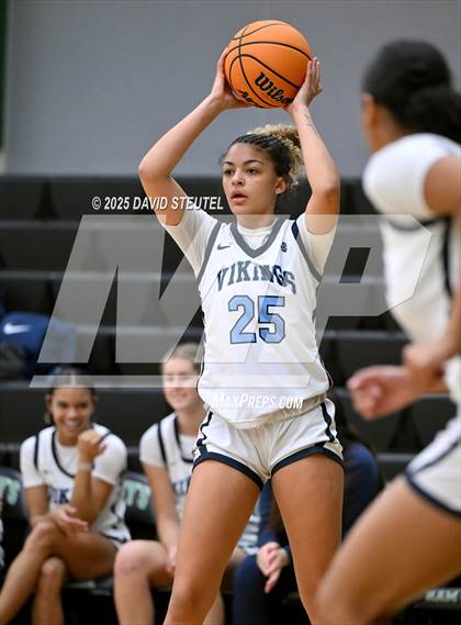 Thumbnail 1 in La Jolla Country Day vs. Pleasant Valley (St. Mary's MLK Classic) photogallery.