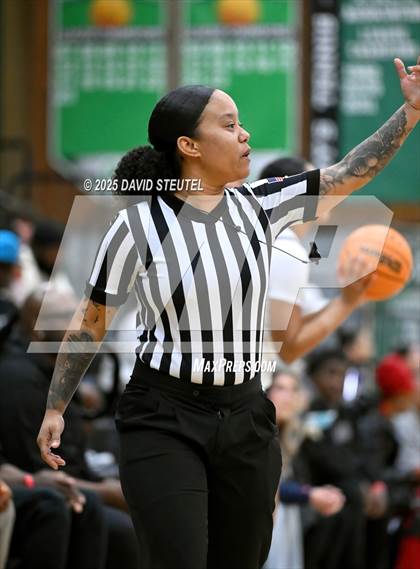 Thumbnail 1 in La Jolla Country Day vs. Pleasant Valley (St. Mary's MLK Classic) photogallery.