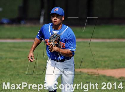 Thumbnail 2 in Chester vs. Haldane (NYSPHSAA Class C Regional Semifinal) photogallery.