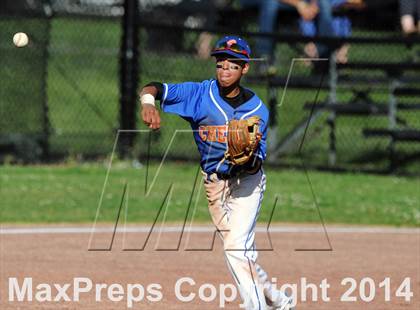 Thumbnail 3 in Chester vs. Haldane (NYSPHSAA Class C Regional Semifinal) photogallery.