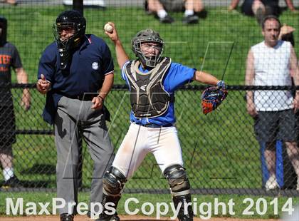 Thumbnail 1 in Chester vs. Haldane (NYSPHSAA Class C Regional Semifinal) photogallery.