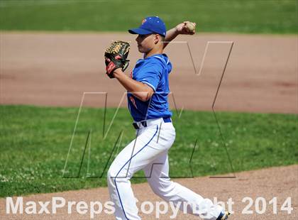 Thumbnail 2 in Chester vs. Haldane (NYSPHSAA Class C Regional Semifinal) photogallery.