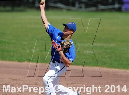 Thumbnail 1 in Chester vs. Haldane (NYSPHSAA Class C Regional Semifinal) photogallery.