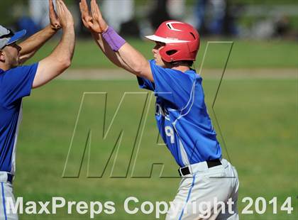 Thumbnail 2 in Chester vs. Haldane (NYSPHSAA Class C Regional Semifinal) photogallery.