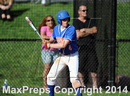 Thumbnail 3 in Chester vs. Haldane (NYSPHSAA Class C Regional Semifinal) photogallery.