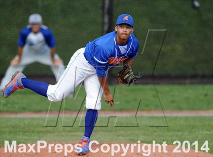 Thumbnail 2 in Chester vs. Haldane (NYSPHSAA Class C Regional Semifinal) photogallery.