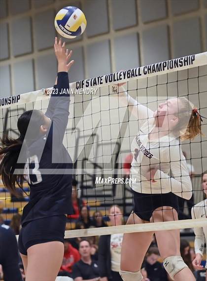 Thumbnail 2 in Valley Christian vs. Palos Verdes (CIF State D1 Final) photogallery.