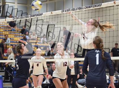 Thumbnail 1 in Valley Christian vs. Palos Verdes (CIF State D1 Final) photogallery.