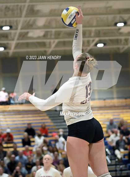 Thumbnail 3 in Valley Christian vs. Palos Verdes (CIF State D1 Final) photogallery.