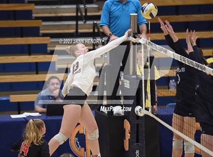 Thumbnail 3 in Valley Christian vs. Palos Verdes (CIF State D1 Final) photogallery.