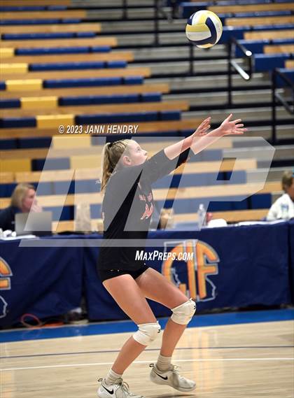 Thumbnail 1 in Valley Christian vs. Palos Verdes (CIF State D1 Final) photogallery.