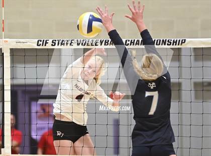 Thumbnail 1 in Valley Christian vs. Palos Verdes (CIF State D1 Final) photogallery.