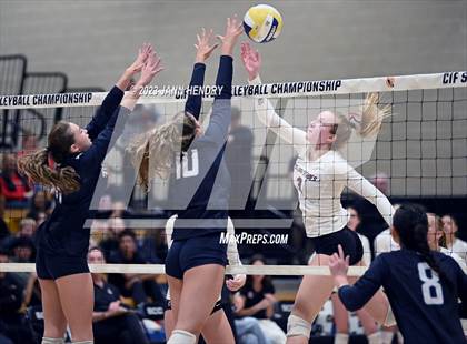 Thumbnail 3 in Valley Christian vs. Palos Verdes (CIF State D1 Final) photogallery.