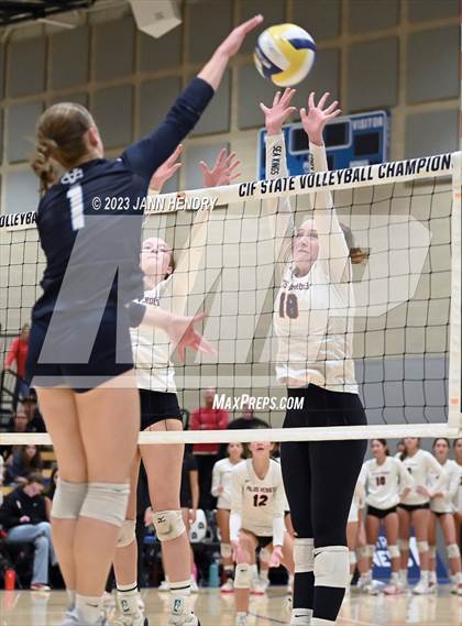 Thumbnail 2 in Valley Christian vs. Palos Verdes (CIF State D1 Final) photogallery.