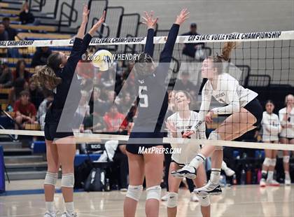 Thumbnail 2 in Valley Christian vs. Palos Verdes (CIF State D1 Final) photogallery.