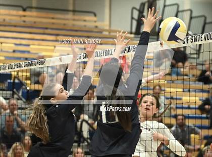 Thumbnail 1 in Valley Christian vs. Palos Verdes (CIF State D1 Final) photogallery.