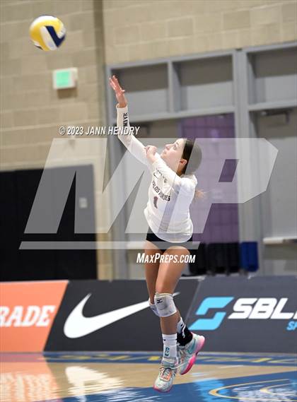 Thumbnail 2 in Valley Christian vs. Palos Verdes (CIF State D1 Final) photogallery.