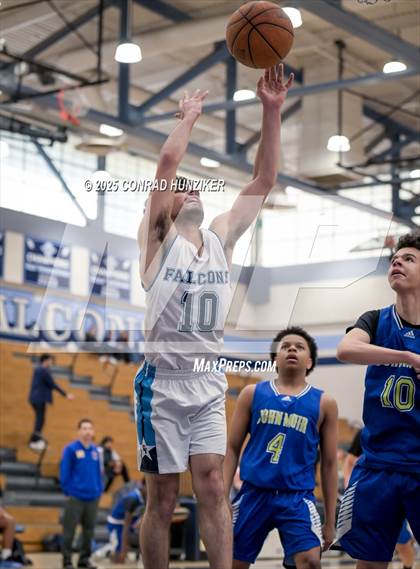 Thumbnail 2 in Muir @ Crescenta Valley photogallery.