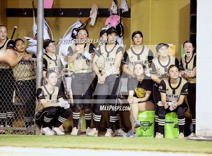 Thumbnail 3 in Keller Central vs Fossil Ridge photogallery.