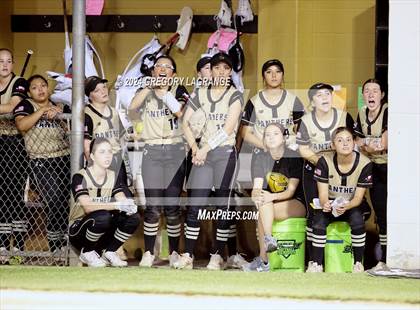 Thumbnail 2 in Keller Central vs Fossil Ridge photogallery.