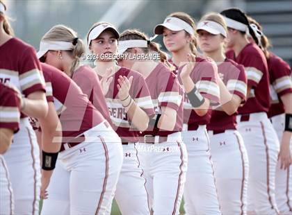 Thumbnail 1 in Keller Central vs Fossil Ridge photogallery.
