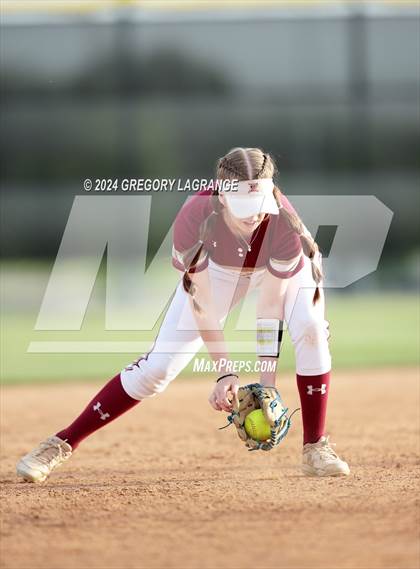 Thumbnail 2 in Keller Central vs Fossil Ridge photogallery.