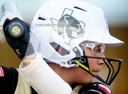 Thumbnail 2 in Keller Central vs Fossil Ridge photogallery.
