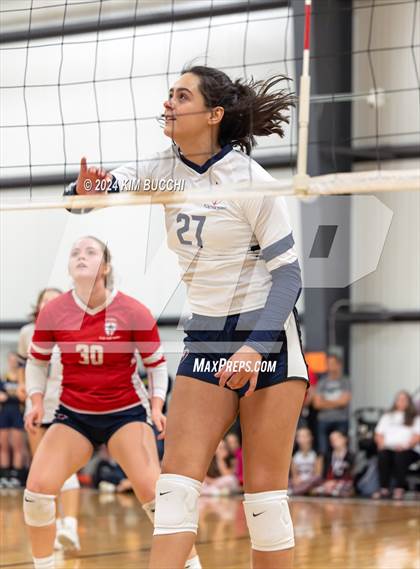 Thumbnail 3 in Indy Genesis HomeSchool vs Jackson HomeSchool (Midwest Volleyball Classic) photogallery.