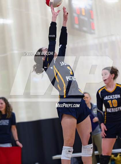 Thumbnail 2 in Indy Genesis HomeSchool vs Jackson HomeSchool (Midwest Volleyball Classic) photogallery.