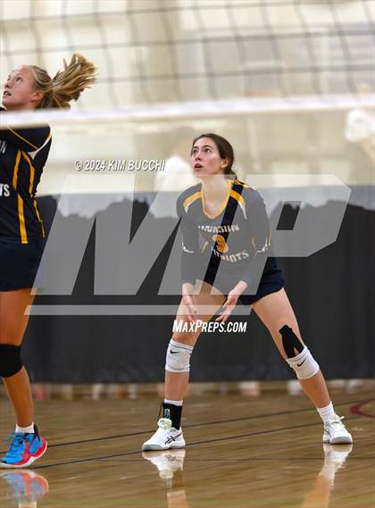Thumbnail 3 in Indy Genesis HomeSchool vs Jackson HomeSchool (Midwest Volleyball Classic) photogallery.