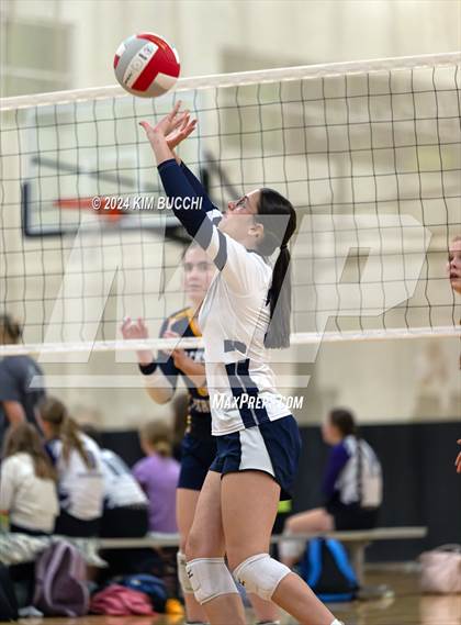 Thumbnail 1 in Indy Genesis HomeSchool vs Jackson HomeSchool (Midwest Volleyball Classic) photogallery.