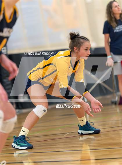 Thumbnail 2 in Indy Genesis HomeSchool vs Jackson HomeSchool (Midwest Volleyball Classic) photogallery.