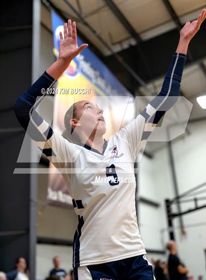 Thumbnail 3 in Indy Genesis HomeSchool vs Jackson HomeSchool (Midwest Volleyball Classic) photogallery.