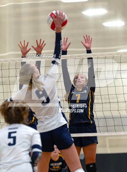 Thumbnail 1 in Indy Genesis HomeSchool vs Jackson HomeSchool (Midwest Volleyball Classic) photogallery.
