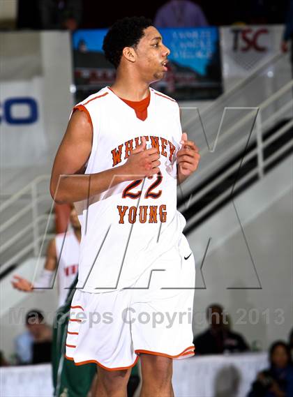 Thumbnail 2 in Whitney Young vs Long Beach Poly (Spalding Hoophall Classic) photogallery.