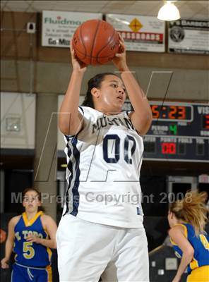 Thumbnail 1 in El Toro @ Trabuco Hills photogallery.