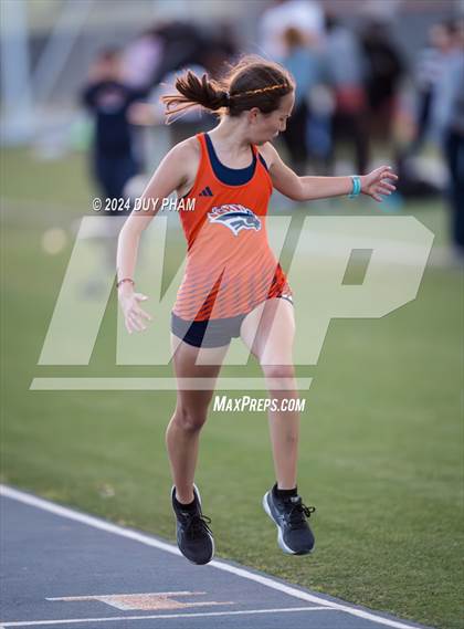 Thumbnail 3 in Centennial @ Roosevelt (3200 Meter) photogallery.