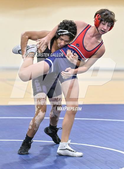 Thumbnail 2 in Fort Worth Country Day Boys Wrestling Invitational photogallery.