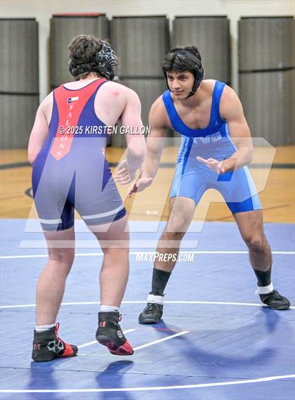 Thumbnail 1 in Fort Worth Country Day Boys Wrestling Invitational photogallery.
