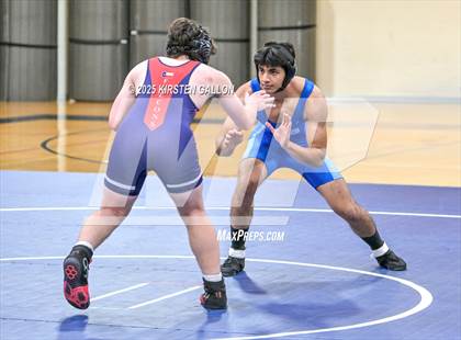 Thumbnail 2 in Fort Worth Country Day Boys Wrestling Invitational photogallery.