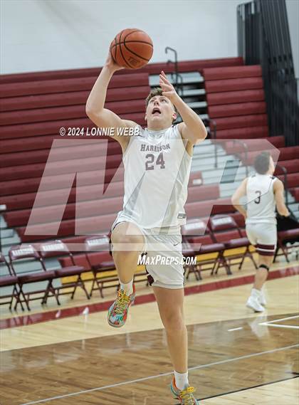 Thumbnail 2 in Pelham vs Harrison (Harrison Holiday Tournament) photogallery.
